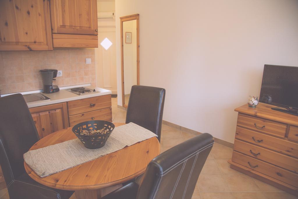 Apartments Meri Ližnjan Cameră foto