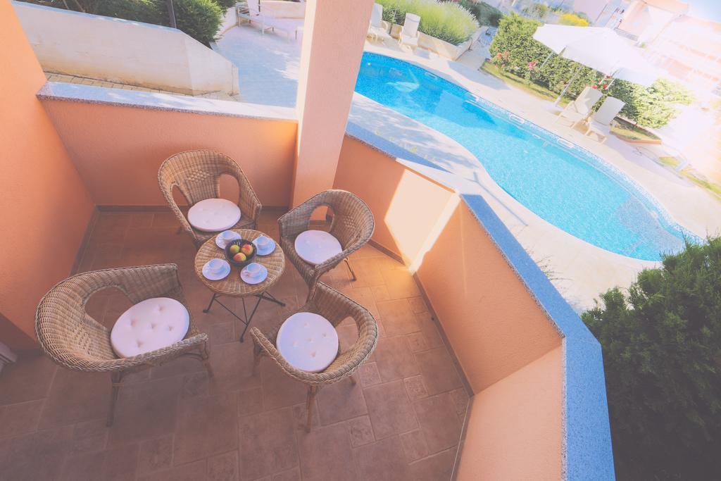 Apartments Meri Ližnjan Cameră foto